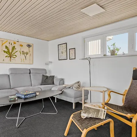 Dom wakacyjny 3 Bedroom Awesome In Brenderup Fyn *