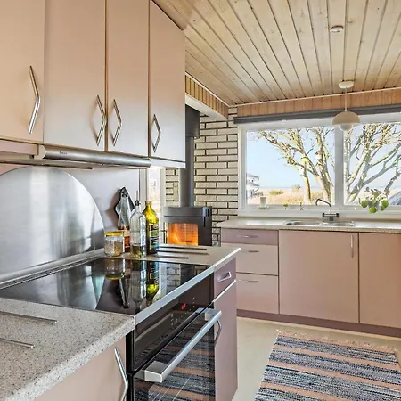 3 Bedroom Awesome In Brenderup Fyn * Vedelshave
