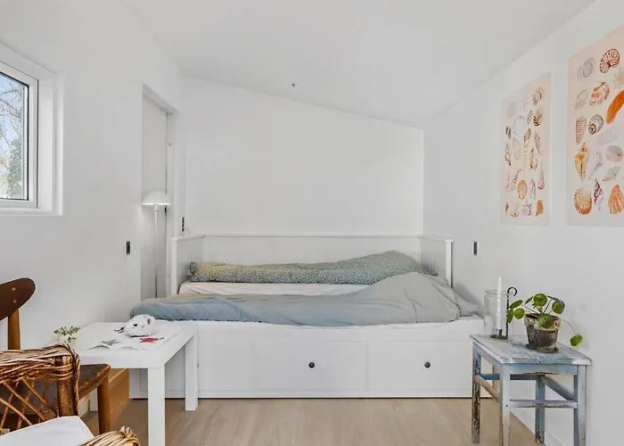 3 Bedroom Awesome In Brenderup Fyn Vedelshave