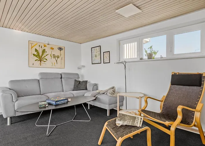 Holiday home 3 Bedroom Awesome In Brenderup Fyn *