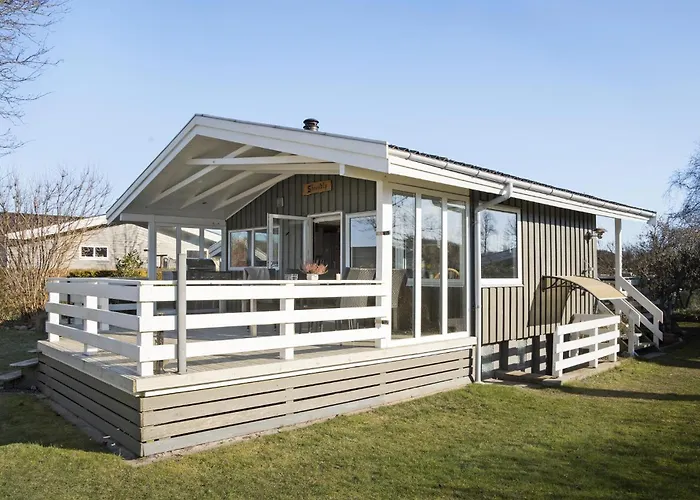 Holiday home 3 Bedroom Awesome In Brenderup Fyn *