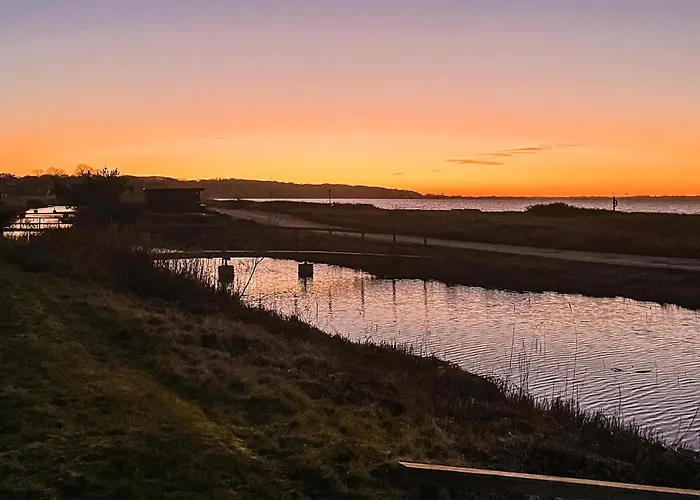 3 Bedroom Awesome In Brenderup Fyn